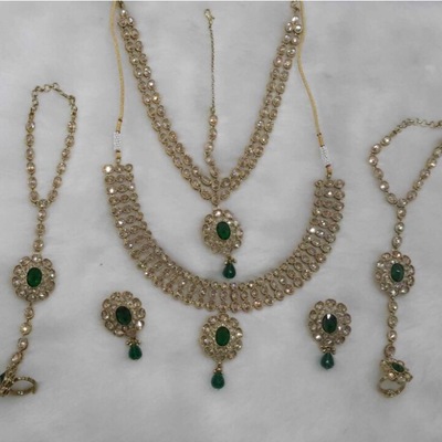 Emerald shagun set