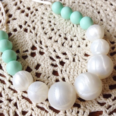 Pearl & Mint Teething Necklace