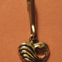 Open Heart Zipper Pull