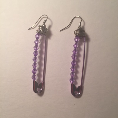 Beaded saftey pin drop earrings 