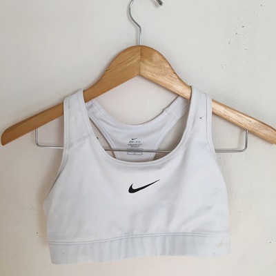 White nike sports bra