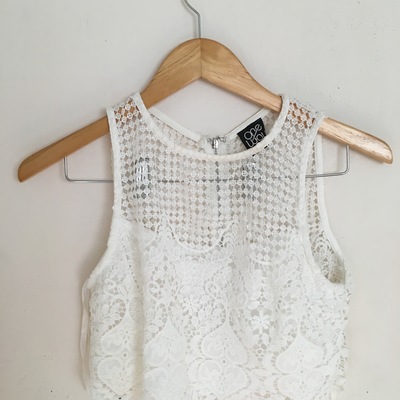 White detail top - Thumbnail 1