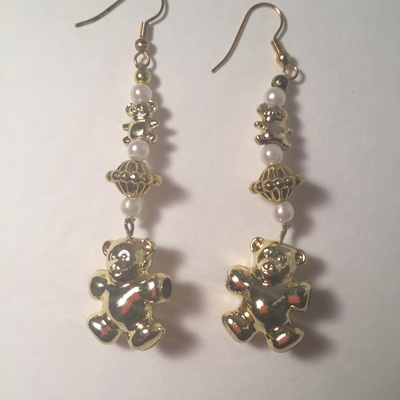 Teddy bear beaded drop earrings 