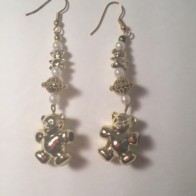 Teddy bear beaded drop earrings 