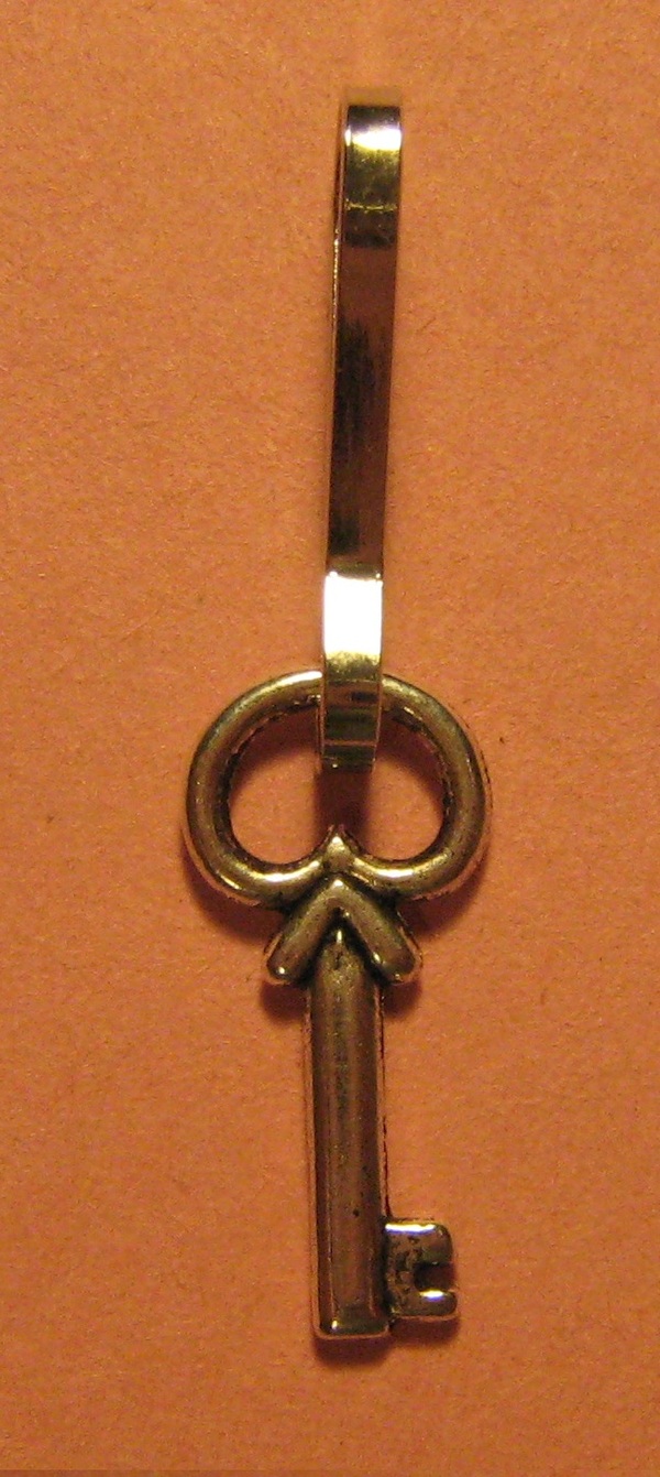 Rounded Key Zipper Pull