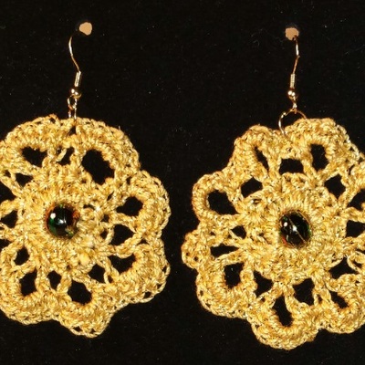 Metallic gold flower earrings