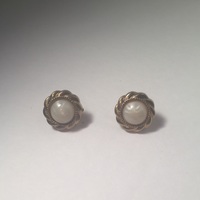 Vintage Button Earrings - Thumbnail 2