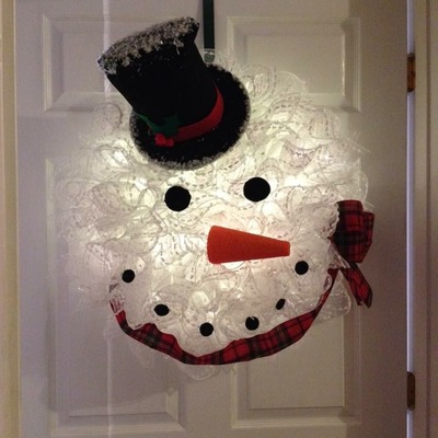 Frosty w/ lights and snowball deco mesh