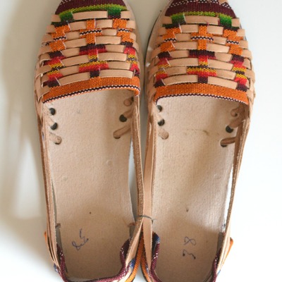 Size 38 us 7.5 women's caites