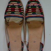 Size 38 US 7.5 Women's Caites - Thumbnail 1