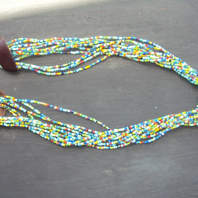 Beaded necklace with sambo clasp
