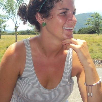 String & bead bracelet