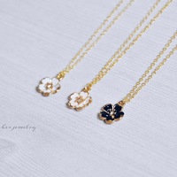 delicate flower necklaces - Thumbnail 2