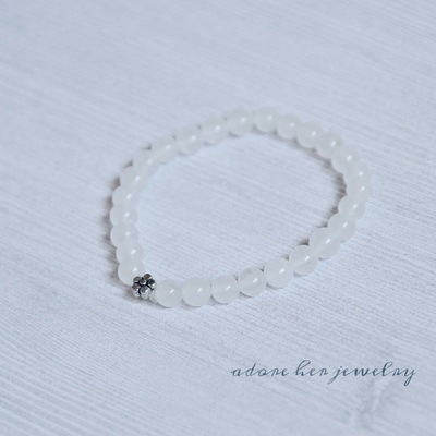 White jade flower bracelet