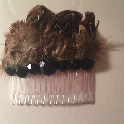 Party feather hair comb