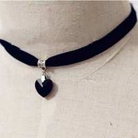 Black Heart Choker - Thumbnail 4
