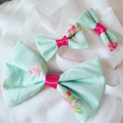 Shabby chic bow and piggies