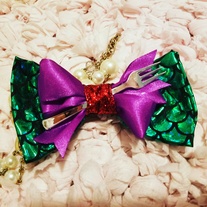 Dinglehopper Bow