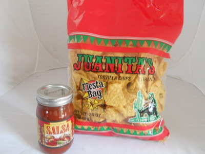  Salsa and chips