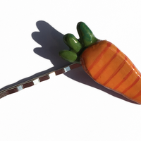 Crunchy Carrot Hairclip - Thumbnail 1
