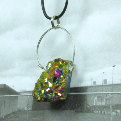 Rainbow quartz necklace 