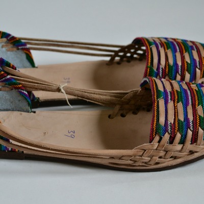 Women's caites/huaraches size 39 us 8