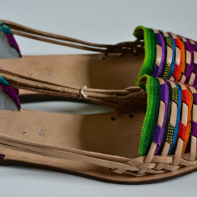 Women's caites/huaraches size 39 us 8