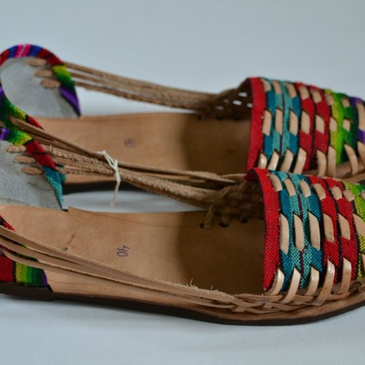 Women's caites/huaraches size 40 us 9