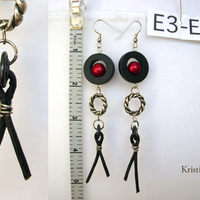 Modern industrial black and silver earrings - Thumbnail 2
