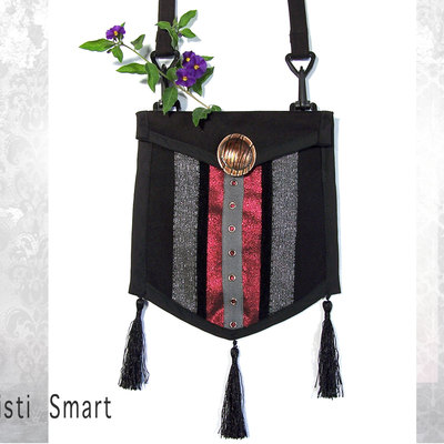 Cosplay steampunk pouch in red black and gray