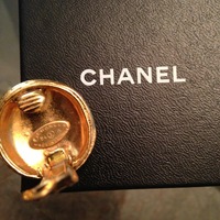 Vintage Chanel clip ons - Thumbnail 1