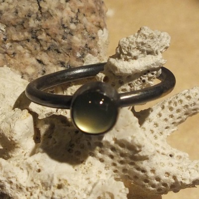 "dark woods" moss green chalcedony and silver ring by thornbird studios, size 8