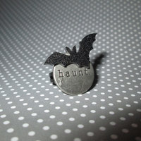 Grey and Black Bat Ring with Spooky Word (Haunt)  - Thumbnail 1