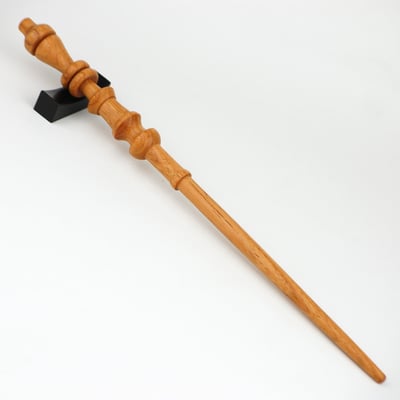 Hickory wand 11 1/2 inch