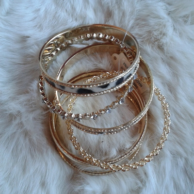 Gold animal print bangle set