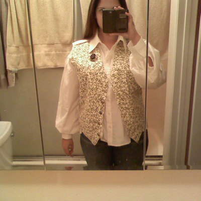 Sarah vest labyrinth
