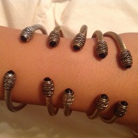 Beautiful bracelets, brand new. - Thumbnail 2
