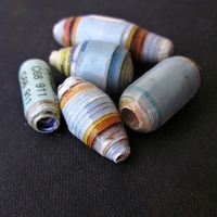  Big Salvaged Paper Beads, 5 pcs: The Blues - Thumbnail 1