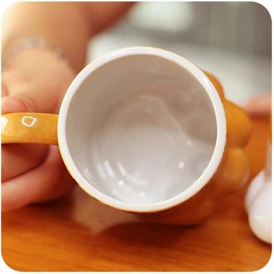 Cute paw mug