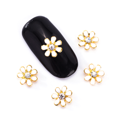 Daisy with Gem Accent- White/Gold