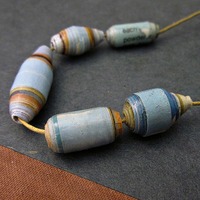  Big Salvaged Paper Beads, 5 pcs: The Blues - Thumbnail 4