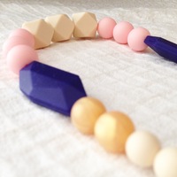 Navy Teething Necklace - Thumbnail 2