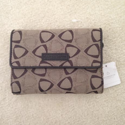(new with tags) liz claiborne wallet