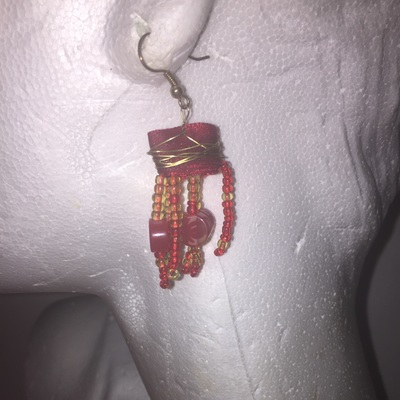 $2 buck deal- beaded drop earrings