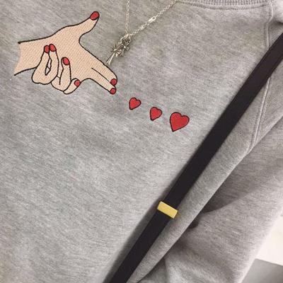 Harajuku Finger Heart Sweatshirt