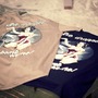 Pin up T-shirt "She Dropped a Bomb on Me" - Thumbnail 3