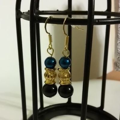 Royal blue, gold spacer and faux black pearl glass bead - Thumbnail 2