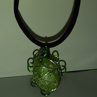 Silvery Green Crackle Stone and Green and Silver Color Copper Wire Curls Woven Pendant Necklace - Thumbnail 2