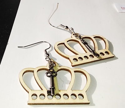 wooden crown with silver key earrings