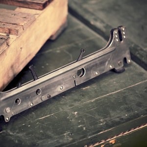 B-7 BOMB SHACKLE - 14" SPACING